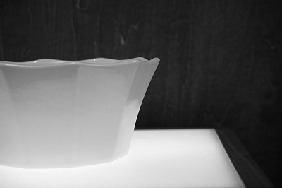イ・キジョ先生の作品の魅力 <br>Attractive white porcelain of Prof. Lee Gee Jo