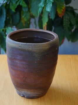 水がおいしくなる備前焼 <br> Bizen pottery makes water mild & delicious