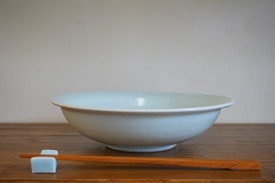 真夏日のお昼ご飯 ～藤塚光男さんの白磁7寸浅鉢～ <br>Lunch menu on a hot day ~ 21-centimeter shallow bowl of white porcelain by Mitsuo FUJITSUKA