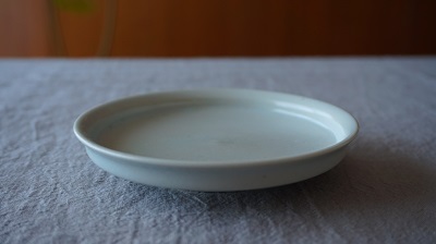 柏木円さんのりんご釉平皿 <br>Flat plate with apple glaze by KASHIWAGI Madoka